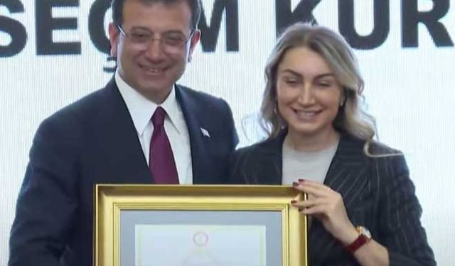 AKP'li rakibine 1 milyon oy farkı atan Ekrem İmamoğlu, mazbatasını aldı