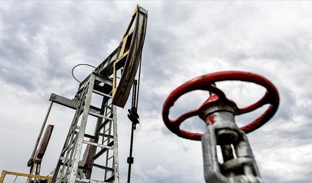 Brent petrolün varili 100 doların altına geriledi