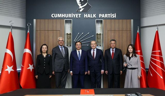 Çin Komünist Partisi heyetinden CHP'ye ziyaret