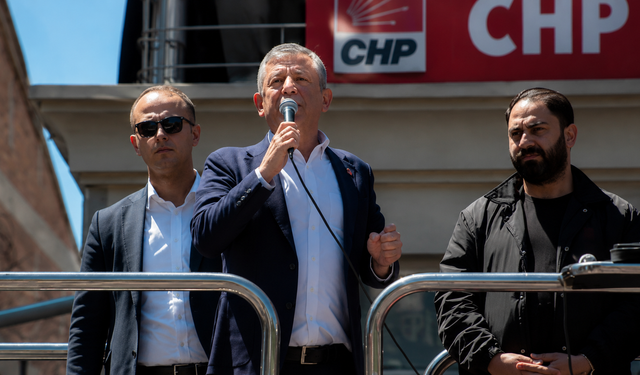 CANLI | Özgür Özel Ankara İl Başkanlığı'nda partililere hitap ediyor