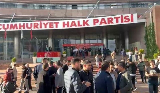 CHP Genel Merkezi önünde 'Hain Kemal' sloganları