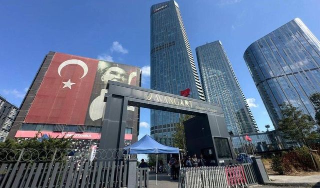 CHP İstanbul İl Kongresi davası ertelendi!