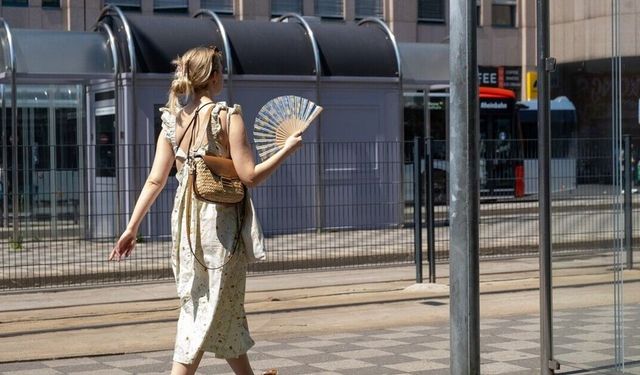 Almanya kavruluyor: Aşırı sıcaklar için alarm verildi