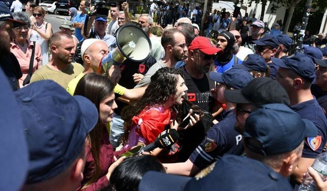 'Arnavutluk satılık değildir': Trump'ın damadının projesine öfke büyüyor