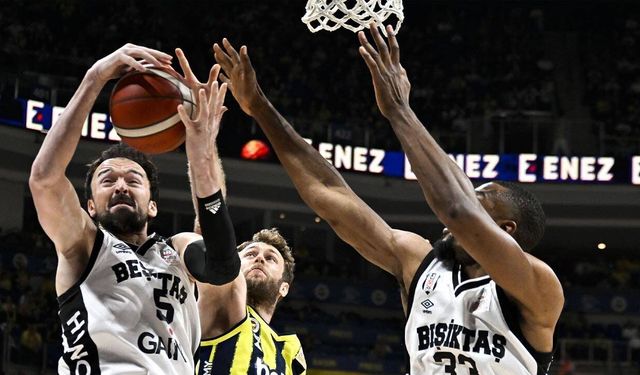 Beşiktaş'tan Fenerbahçe deplasmanında kritik galibiyet