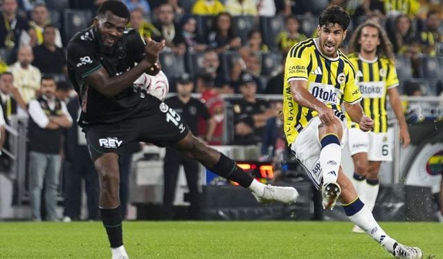 Fenerbahçe, Konyaspor'u farklı geçti; Kerem Aktürkoğlu sahadan sedyeyle çıkarıldı