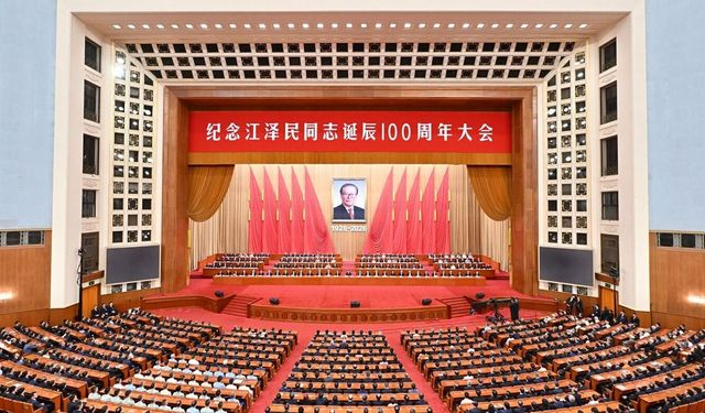 Xi Jinping: Çin'e özgü sosyalizm yolunda kararlılıkla ilerleyeceğiz