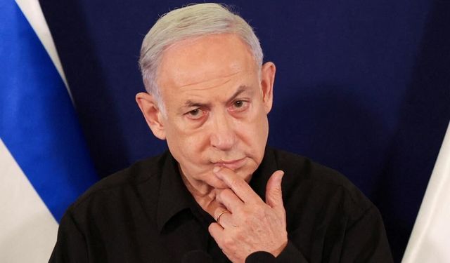 Anket: Netanyahu'nun Likud'u erimeye devam ediyor