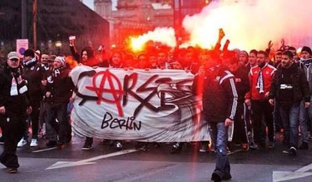 Beşiktaş taraftarlarından Amedspor mesajı