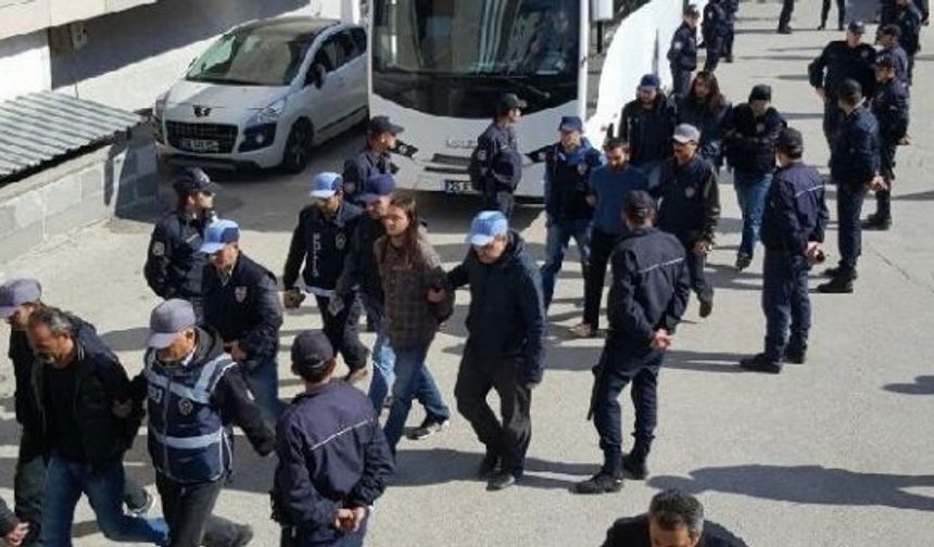 Eskişehir’de katliamı protesto eden 5 kişi tutuklandı