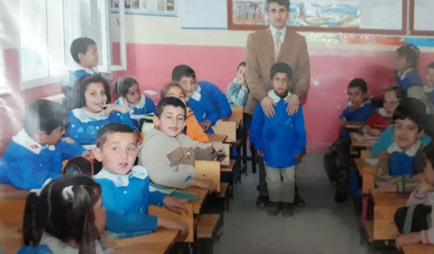 Kürtçe konuşan öğretmene sürgün: Kürtçe seçmeli ders de olsa Kürtçe konuşamazsın
