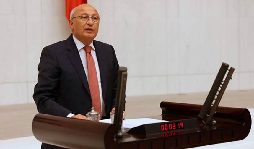 Çakırözer: Büyükelçilik makamları AKP'li vekillerin emeklilik projesi değil