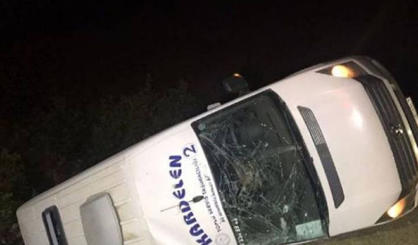 Polisleri taşıyan minibüs kaza yaptı: 15 yaralı