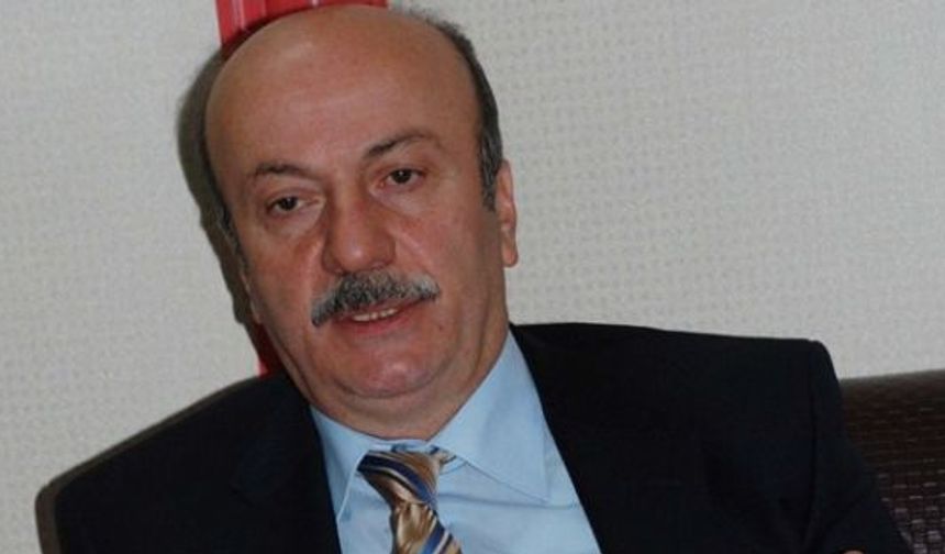 Mehmet Bekaroğlu CHP'ye üye oldu