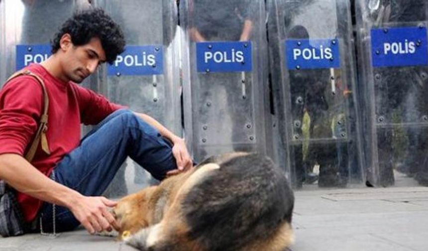 Pandomim sanatçısına 'polise mukavemet' soruşturması