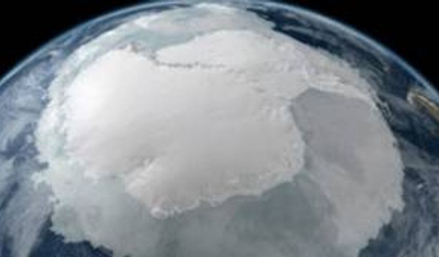 Antarktika’daki gizemli devasa obje