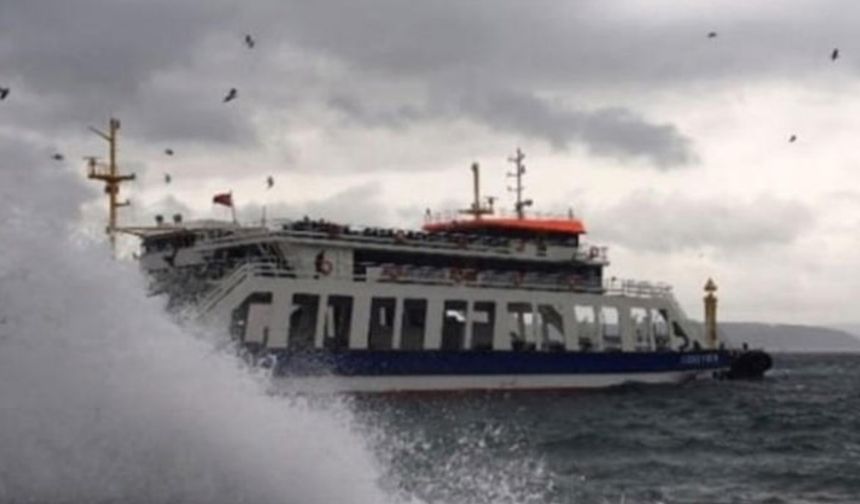 İzmir, Çanakkale ve Bursa'da deniz ulaşımına 'lodos' engeli
