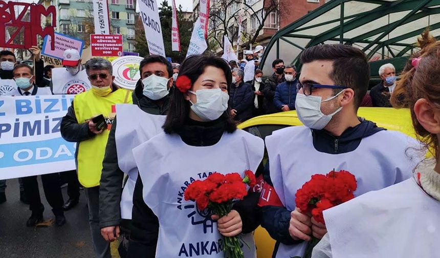 'Beyaz Yürüyüş'e çıkan hekimler Ankara'ya ulaştı: Emek de bizim, söz de bizim