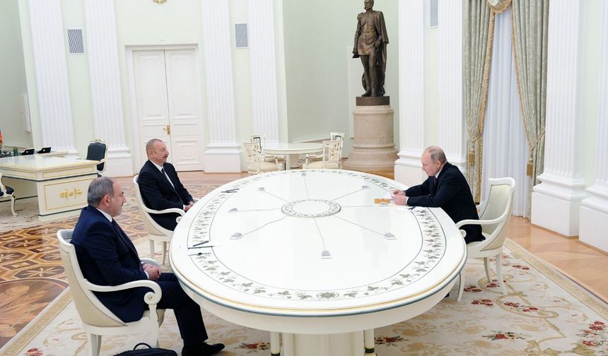 Putin, Aliyev ve Paşinyan Soçi'de görüşecek