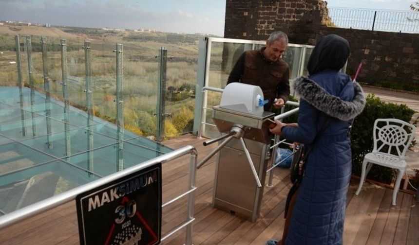 Diyarbakır'da kayyım belediyeciliği: Seyir Terası rötuşu için 376 bin 500 lira harcandı