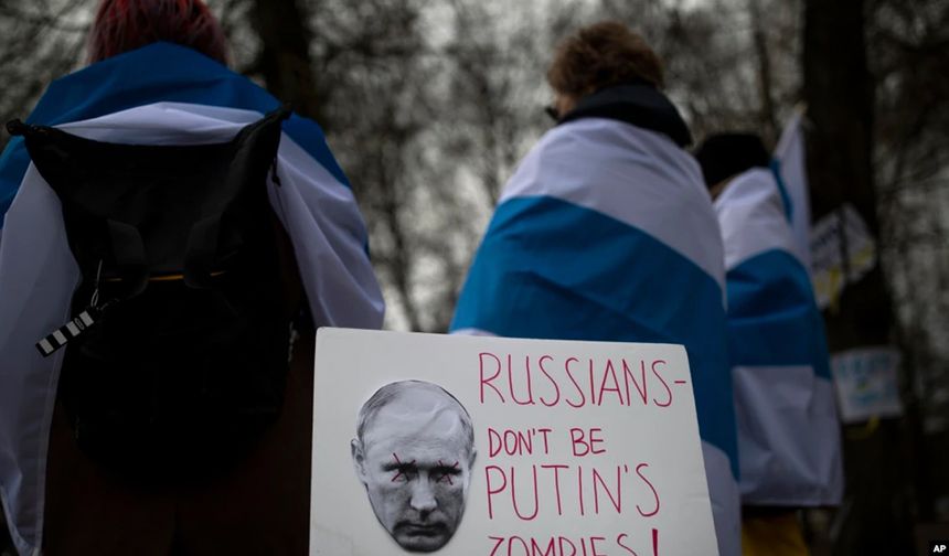Avrupa ülkeleri onlarca Rus diplomatı sınır dışı ediyor