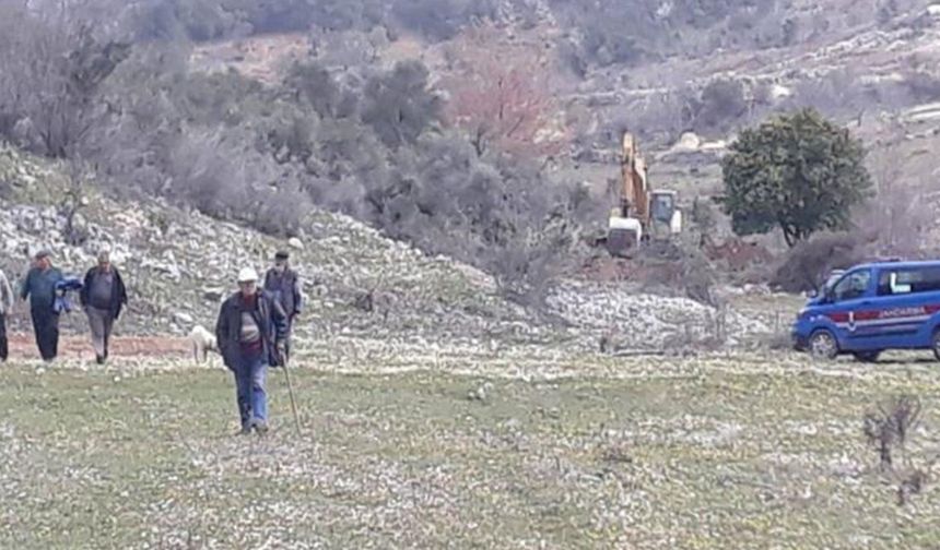 Termik santral yapmak için zeytin ağaçlarını kesmeye geldiler, İkizköy halkı: Herkesi desteğe çağırıyoruz