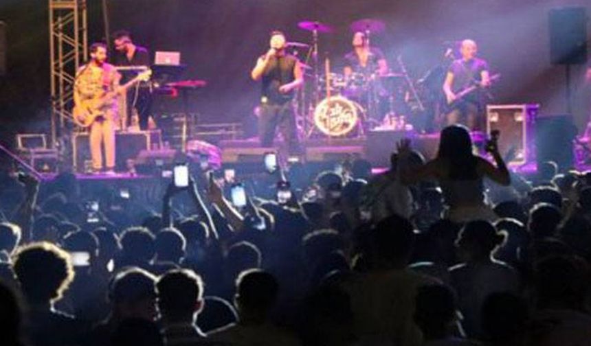 Din Görevlileri Birliği’nin iptalini istediği konseri veren Zakkum’dan açıklama: Aydınlık karanlıktan korkmaz
