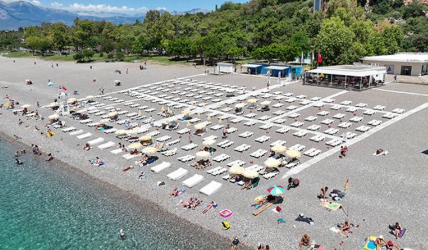 Antalya'da plajlar sezona hazır