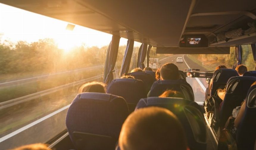 Turistler seyahatlerinde otobüse yöneldi