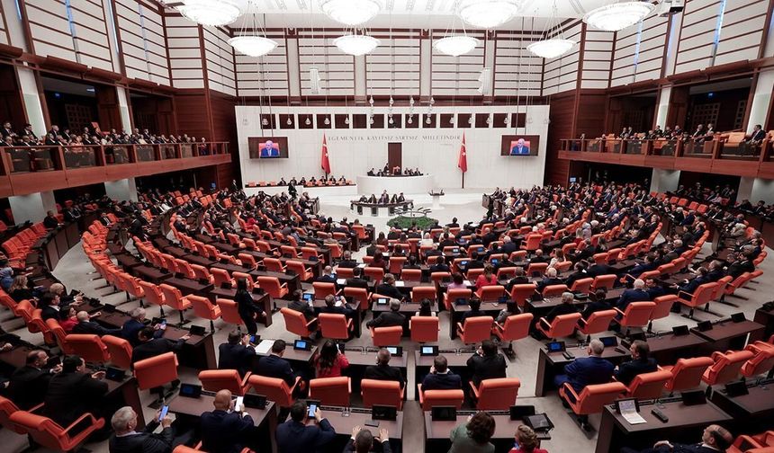 Özgür Özel dahil 12 milletvekili hakkında dokunulmazlık dosyası hazırlandı