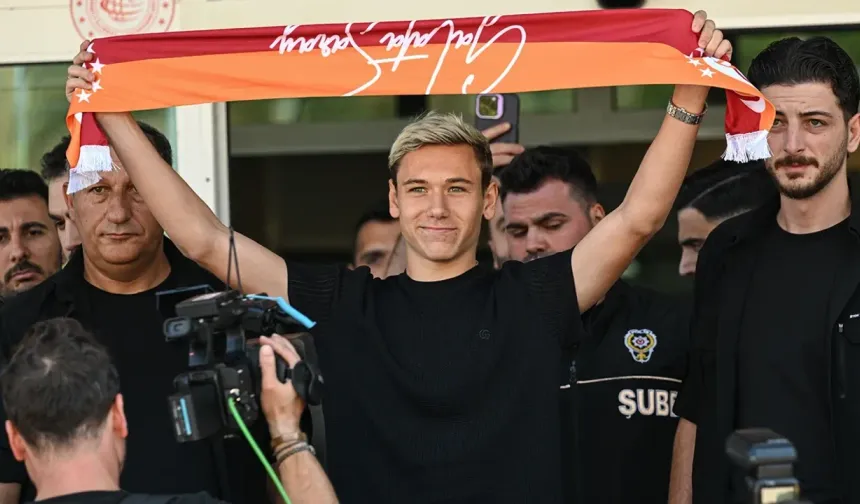 Galatasaray'dan Aleksey Batrakov hamlesi: Transfer TFF'ye bildirildi