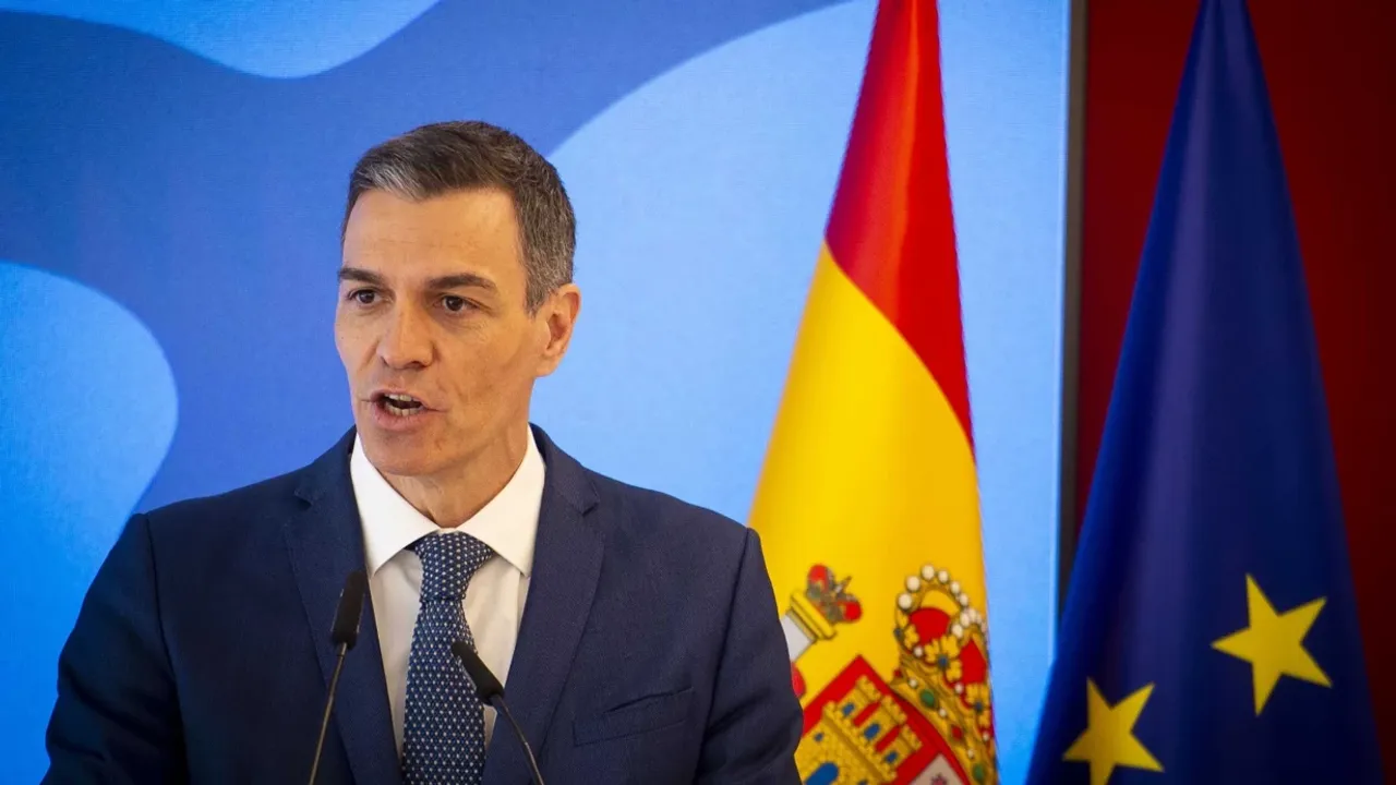 Pedro Sanchez, İspanya’nın göç politikasına yönelik eleştirileri reddetti