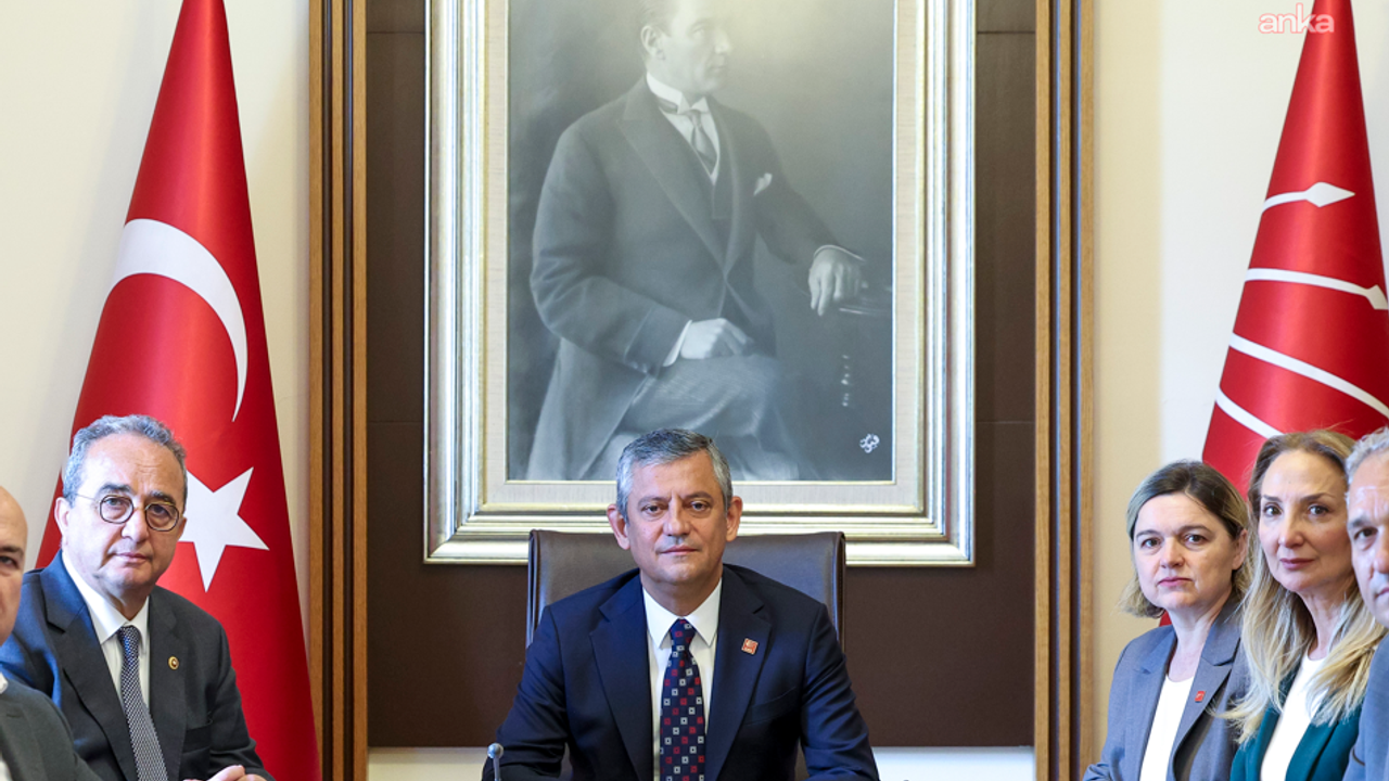 Özel, yeni parti iddiaları hakkında konuştu