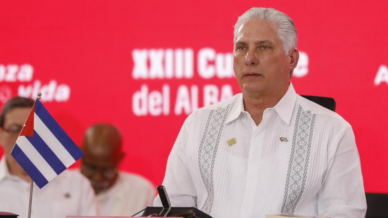 Küba Devlet Başkanı Canel'den ABD'nin yeni yaptırımlarına tepki