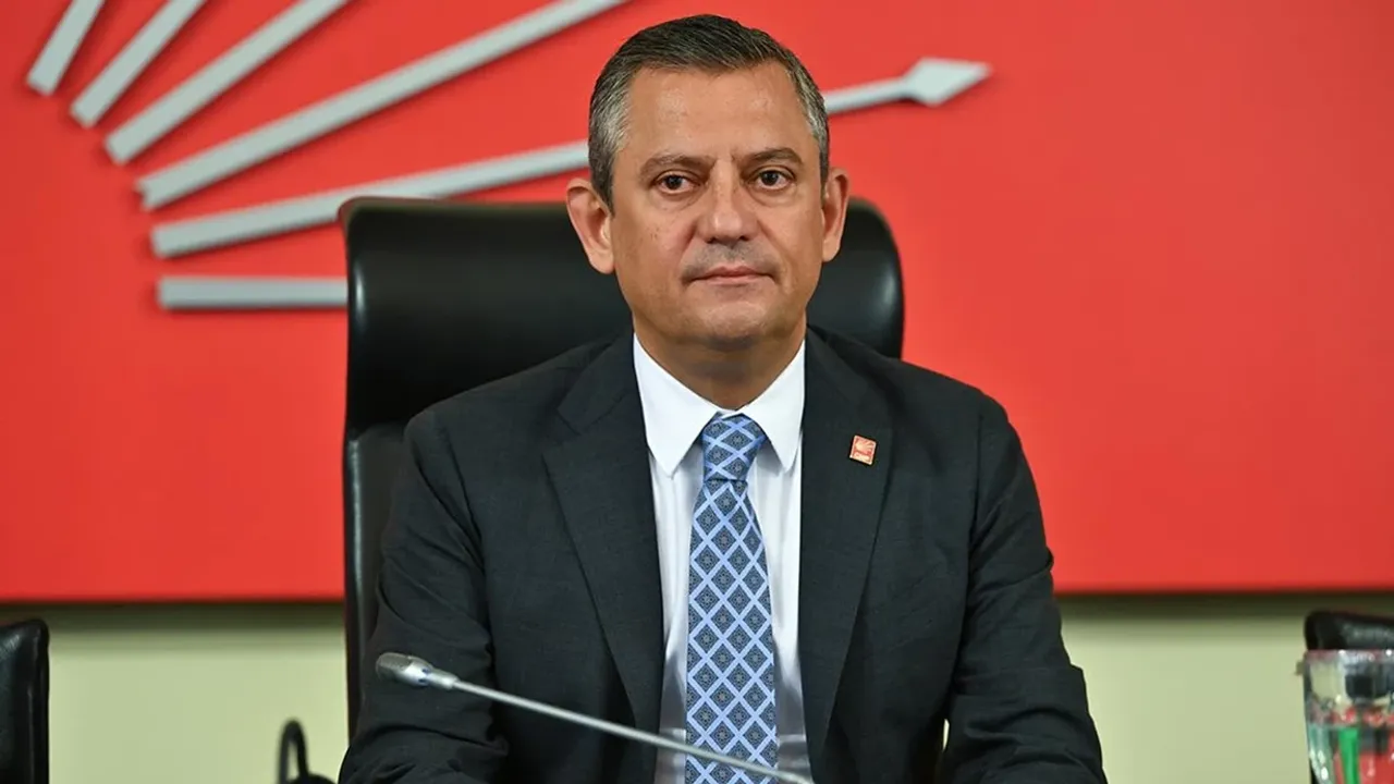 Özgür Özel: Yeni parti için tüzük, program ve logo hazırlanıyor