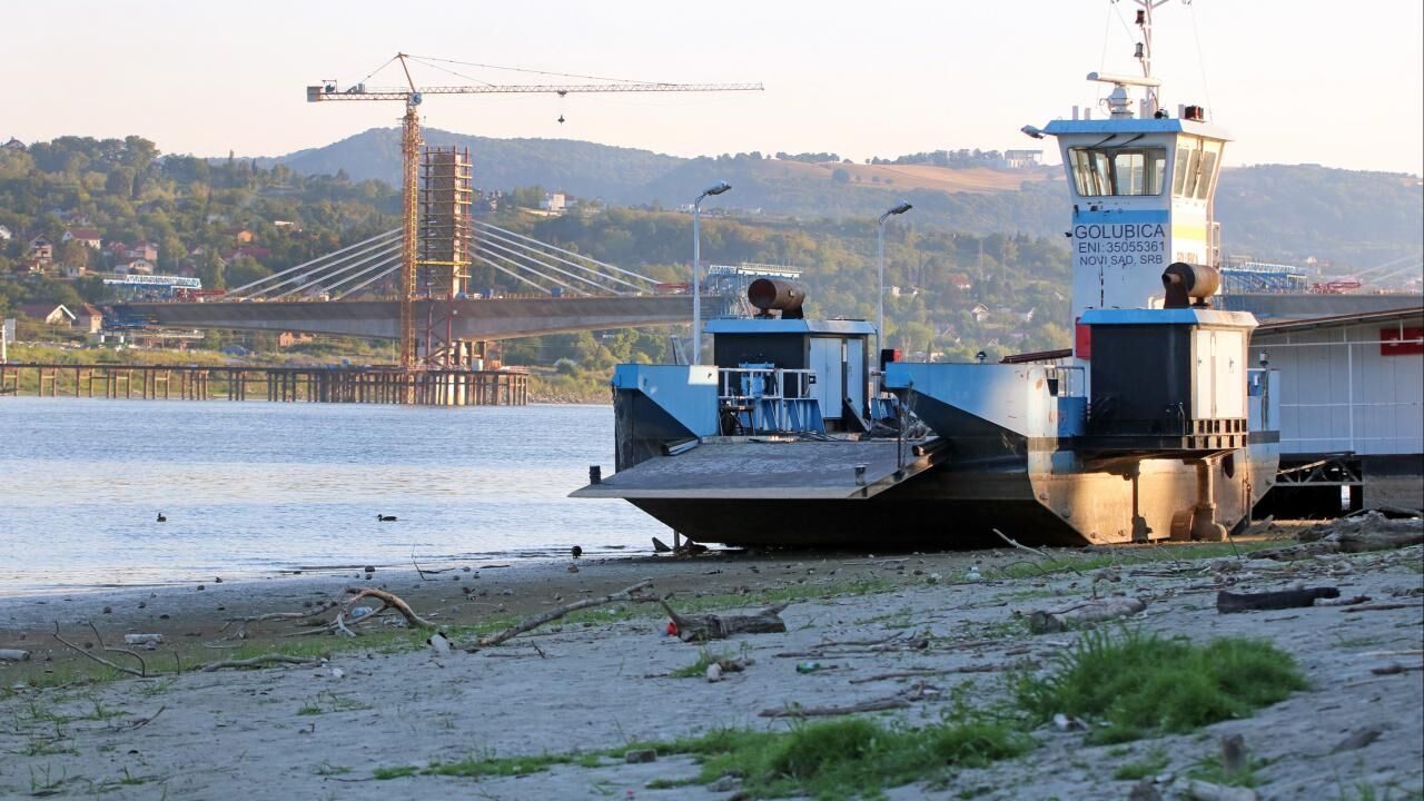 Tuna Nehri'nde su seviyesi tarihin en düşük seviyesine indi: Gemiler geçiş için bekliyor