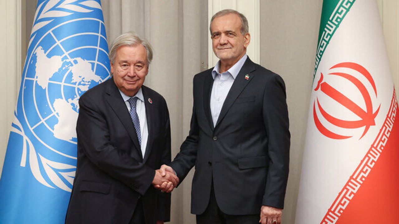 BM ile İran arasında temas: Guterres ve Pezeşkiyan SİÖ Zirvesi'nde buluştu!